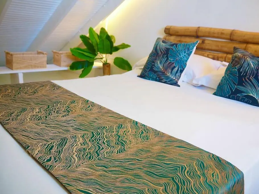 Little Diamond, Wooden Jungle House. Bathsheba. Villa Saint Joseph Barbados