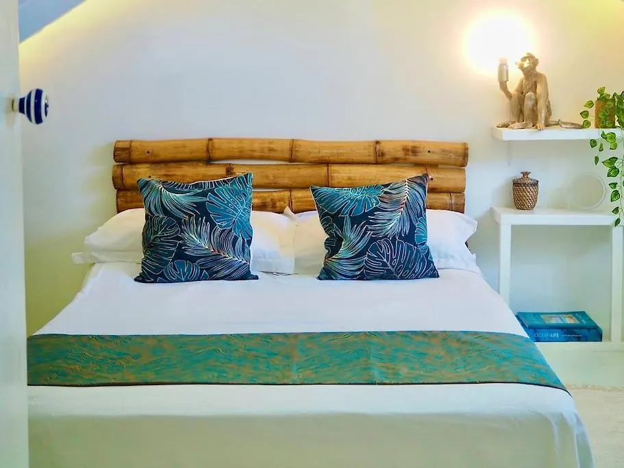 Feriehus Little Diamond, Wooden Jungle House. Bathsheba. Villa Saint Joseph Barbados